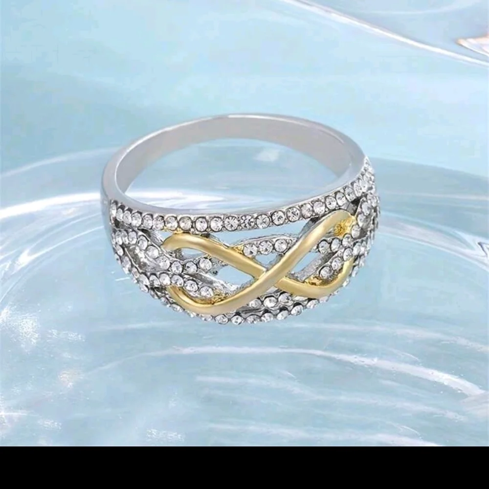 New S925 Sterling Silver Dual Color Infinity "8" Design Ring | Gift | Minimalist - Picture 5 of 5